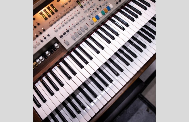 Orla GT9000 Organ, Used - All Inclusive Top Grade Package (SN:7051417) - Image 7